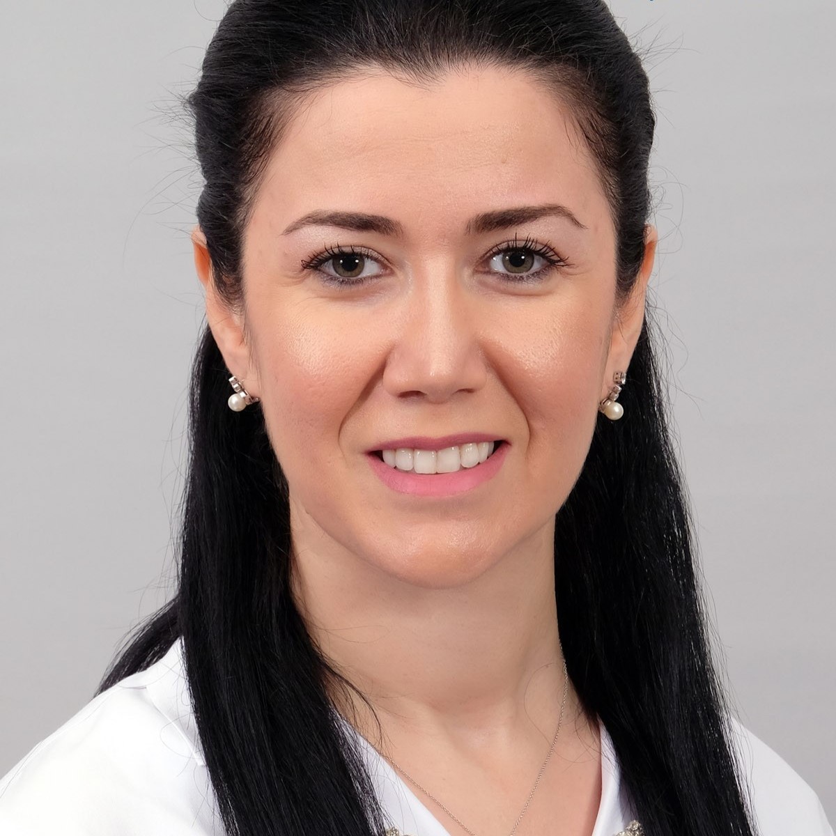 Zeynep ÖZKURT KAYAHAN